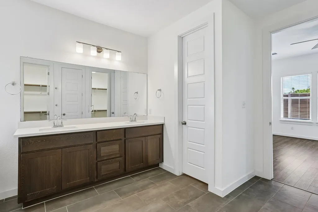 317 Independence Drive Kyle TX 78640