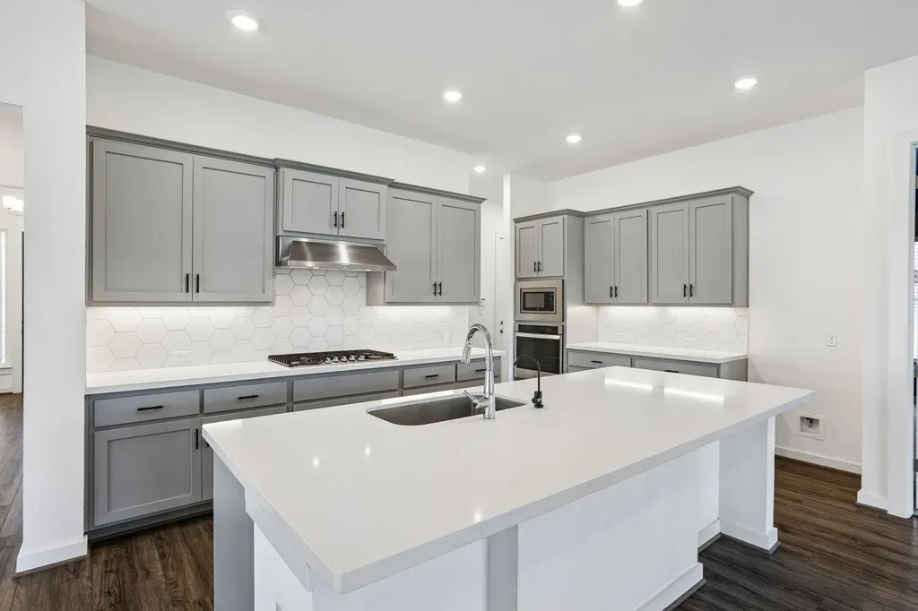 317 Independence Drive Kyle TX 78640