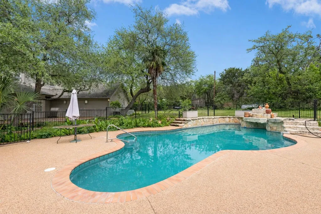 5400 Top Of The Trails Cove Austin TX 78734