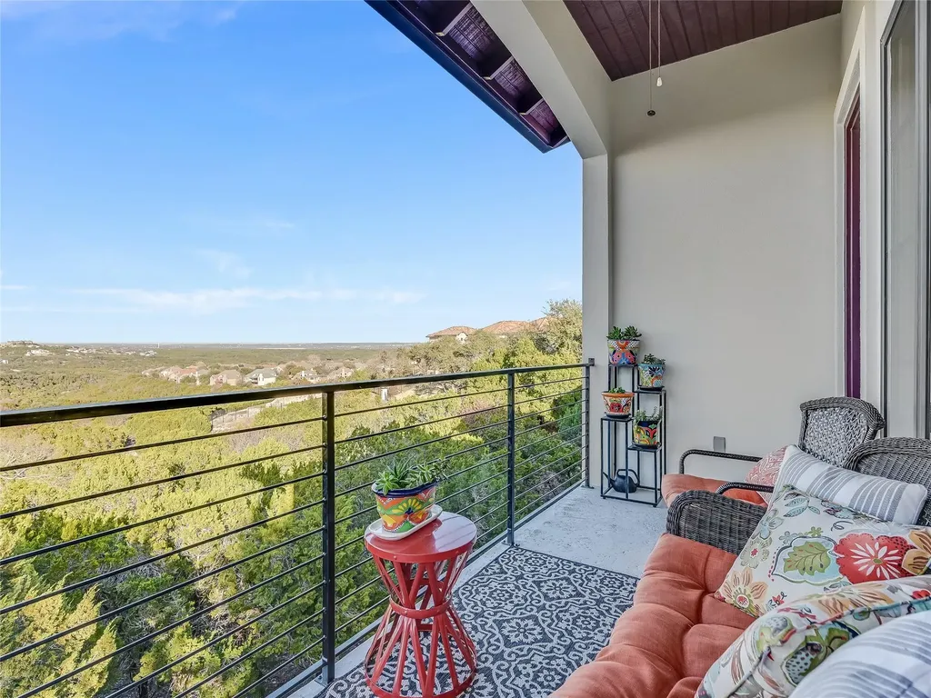 219 Honey Creek Court Austin TX 78738