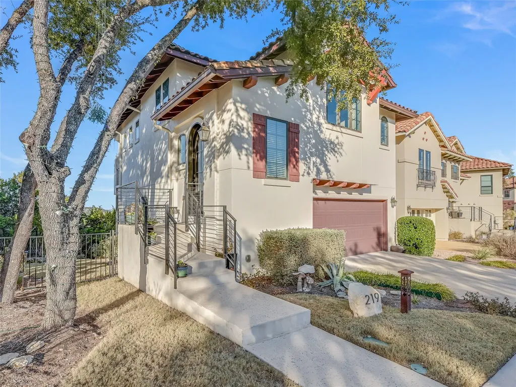 219 Honey Creek Court Austin TX 78738