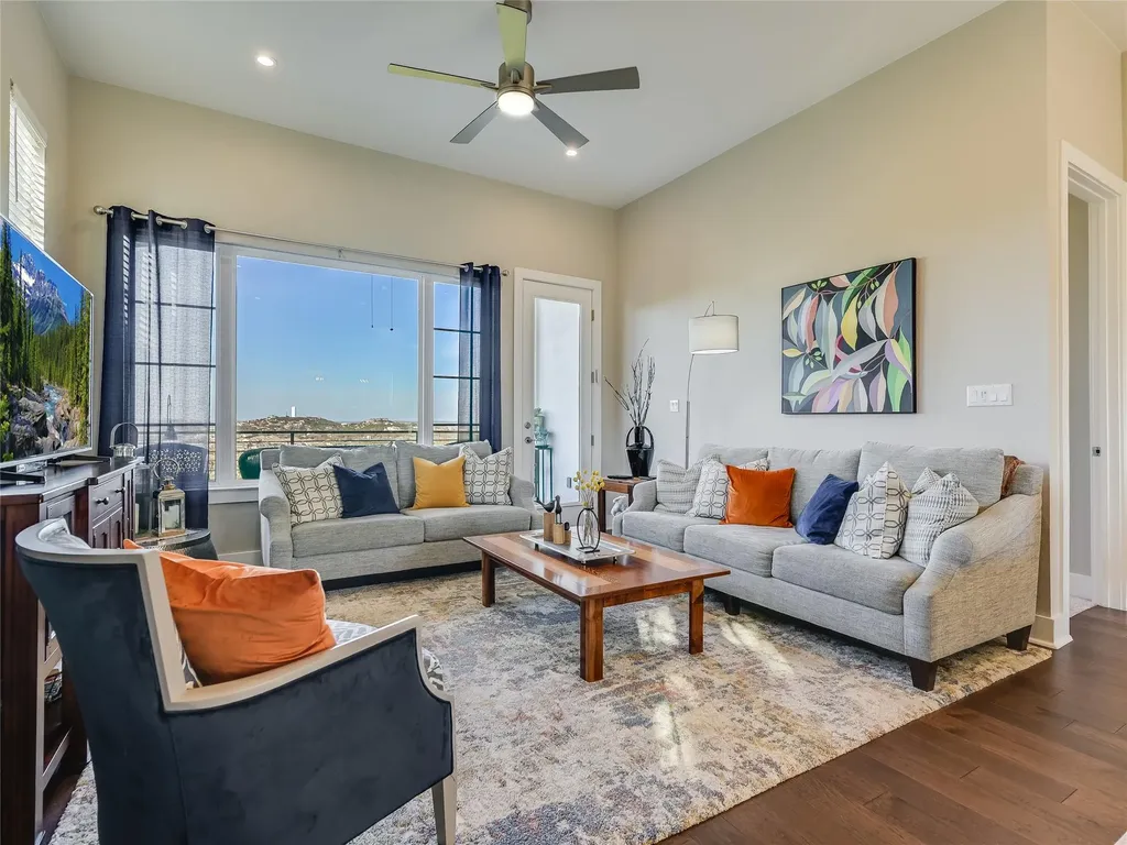 219 Honey Creek Court Austin TX 78738