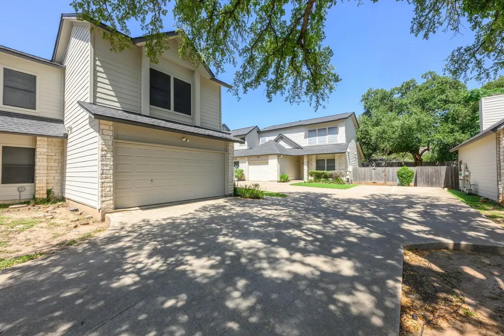 12212 Brigadoon Lane Austin TX 78727