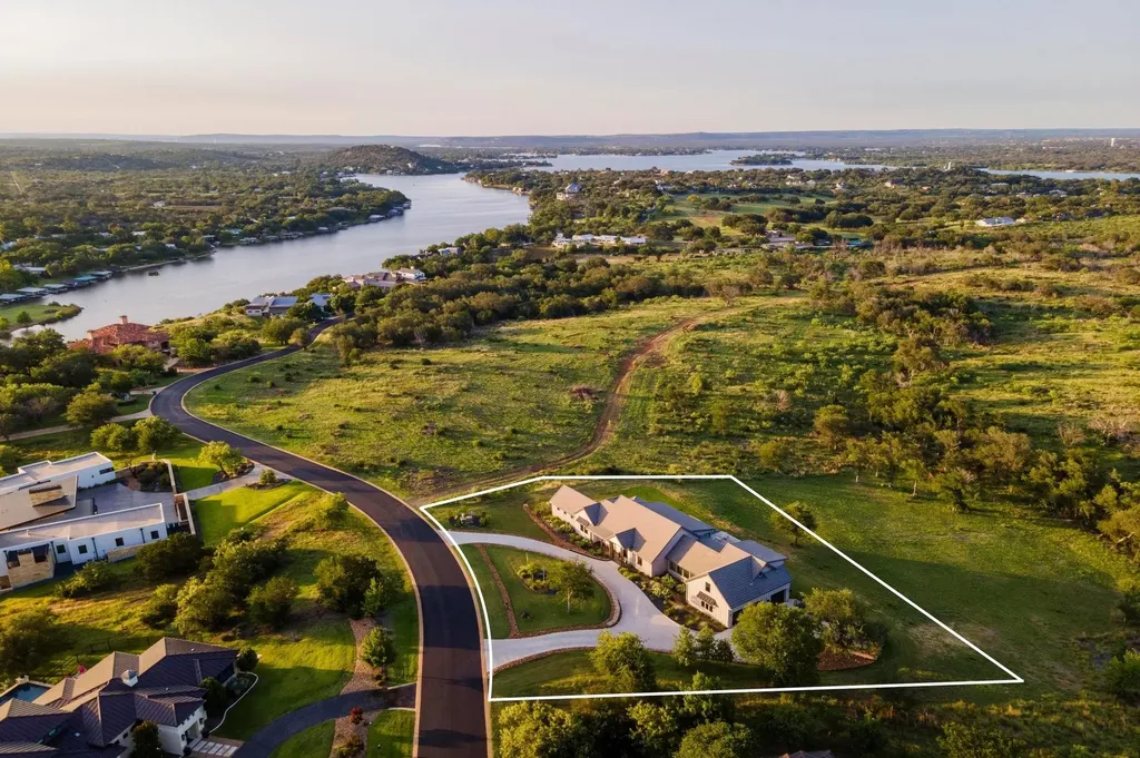 111 Rock N Robyn Trail Horseshoe Bay TX 78657
