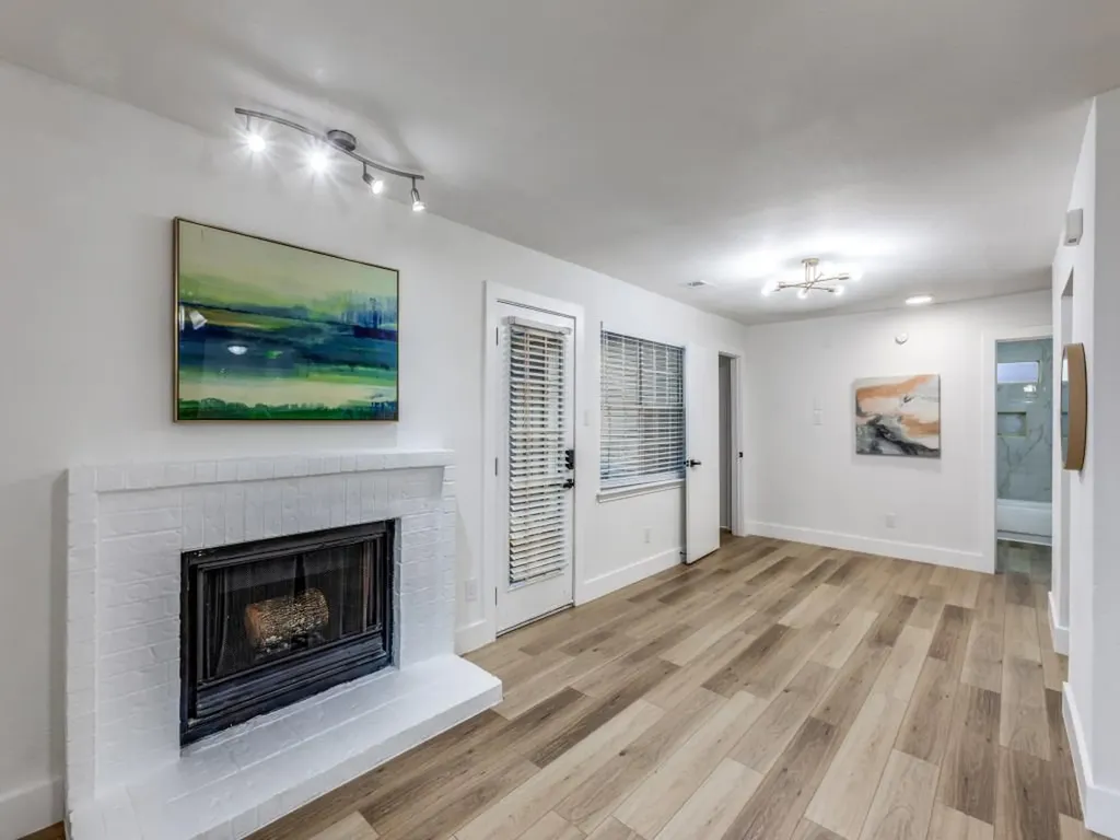 1845 River Crossing Circle Austin TX 78741
