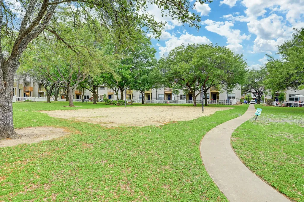 1845 River Crossing Circle Austin TX 78741