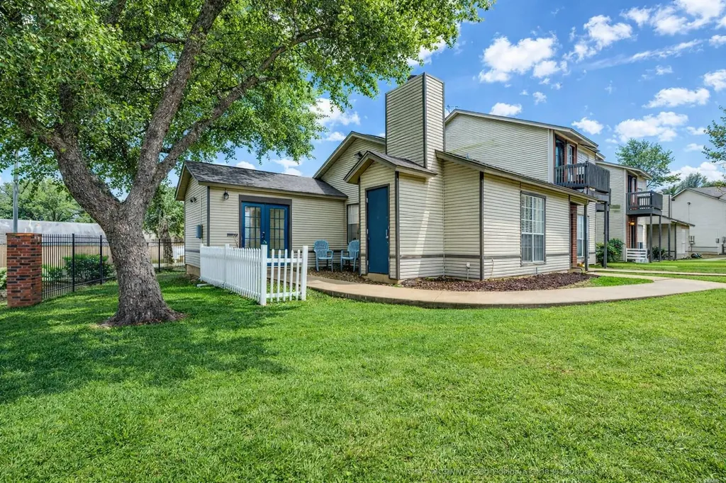 1845 River Crossing Circle Austin TX 78741