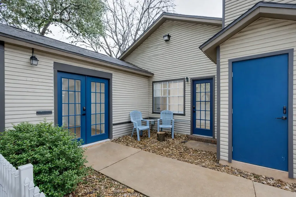 1845 River Crossing Circle Austin TX 78741