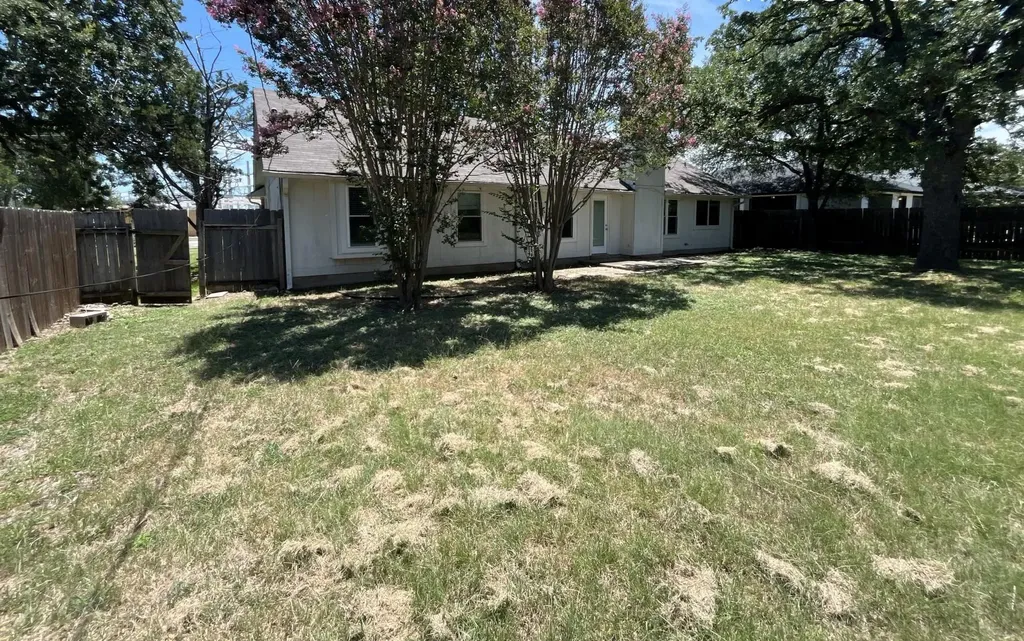 1712 Somerset Drive Round Rock TX 78681