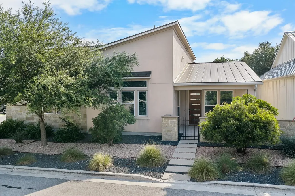 109 Francesco Lane Dripping Springs TX 78620