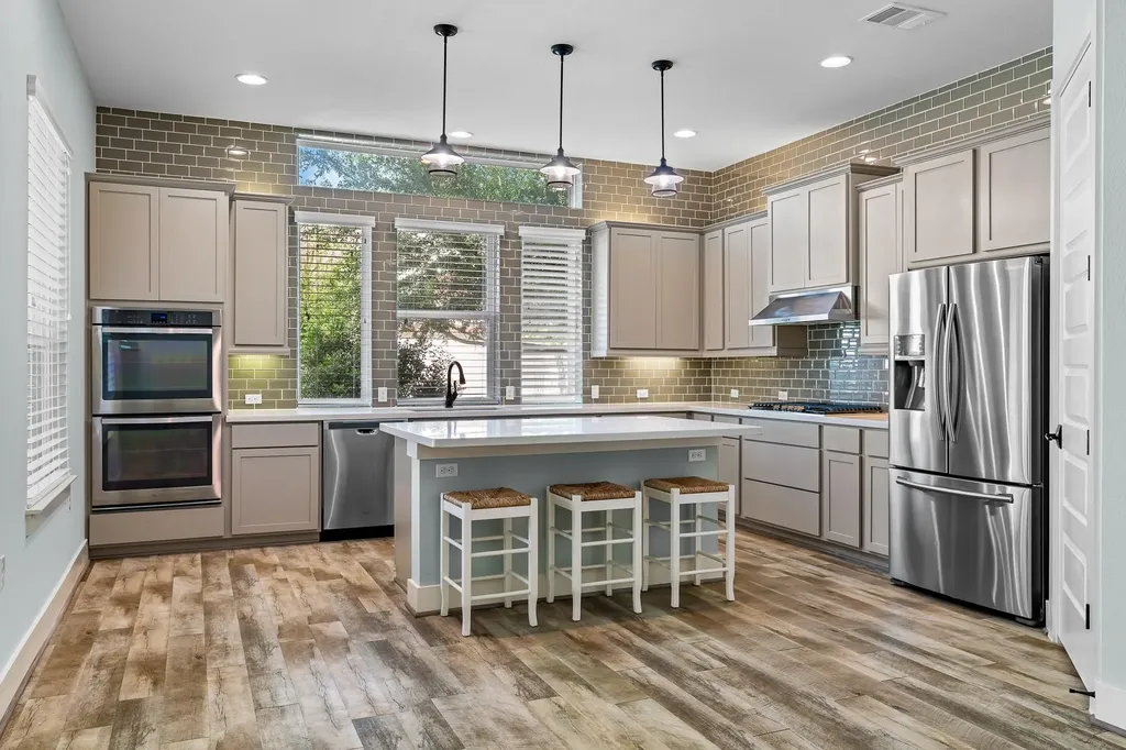 109 Francesco Lane Dripping Springs TX 78620