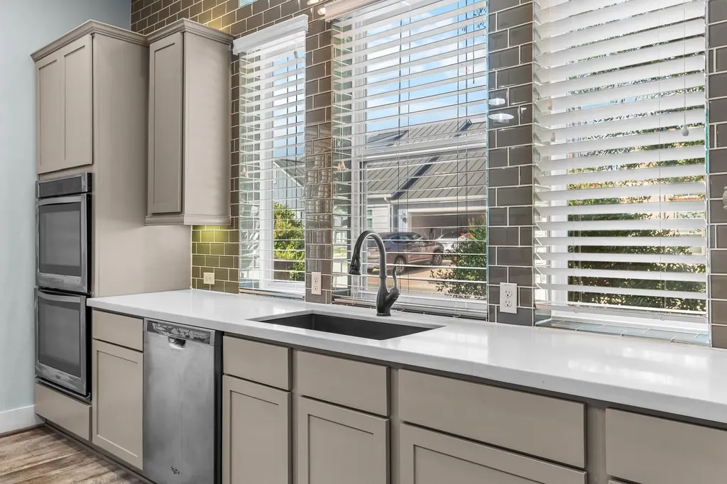 109 Francesco Lane Dripping Springs TX 78620