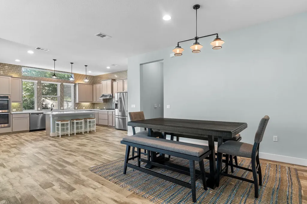 109 Francesco Lane Dripping Springs TX 78620