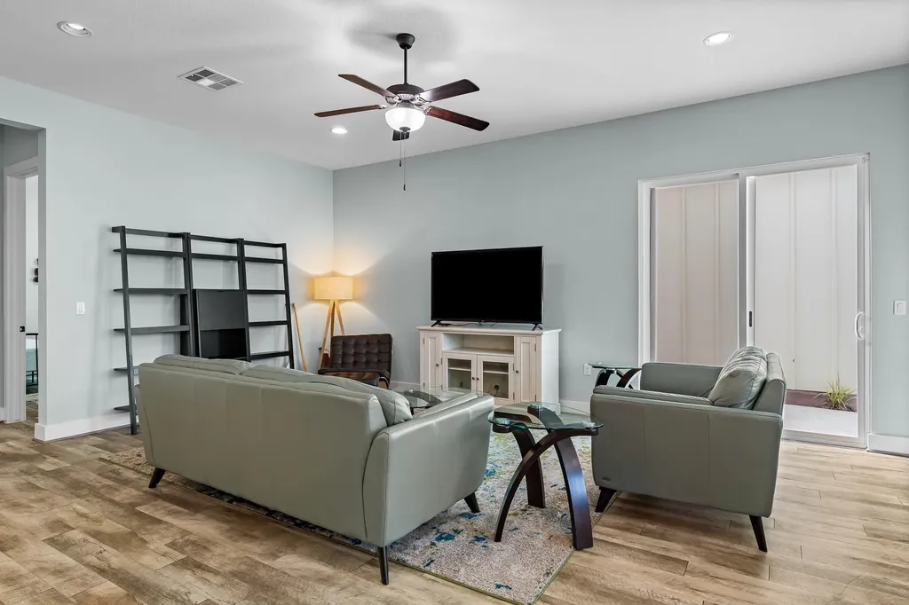 109 Francesco Lane Dripping Springs TX 78620