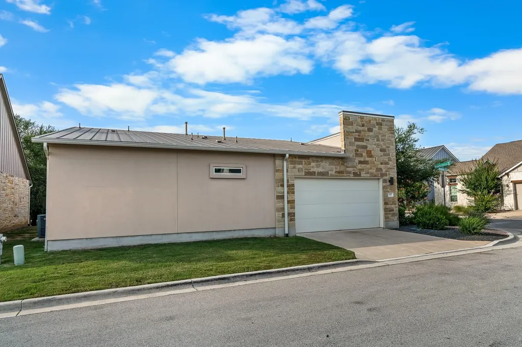 109 Francesco Lane Dripping Springs TX 78620