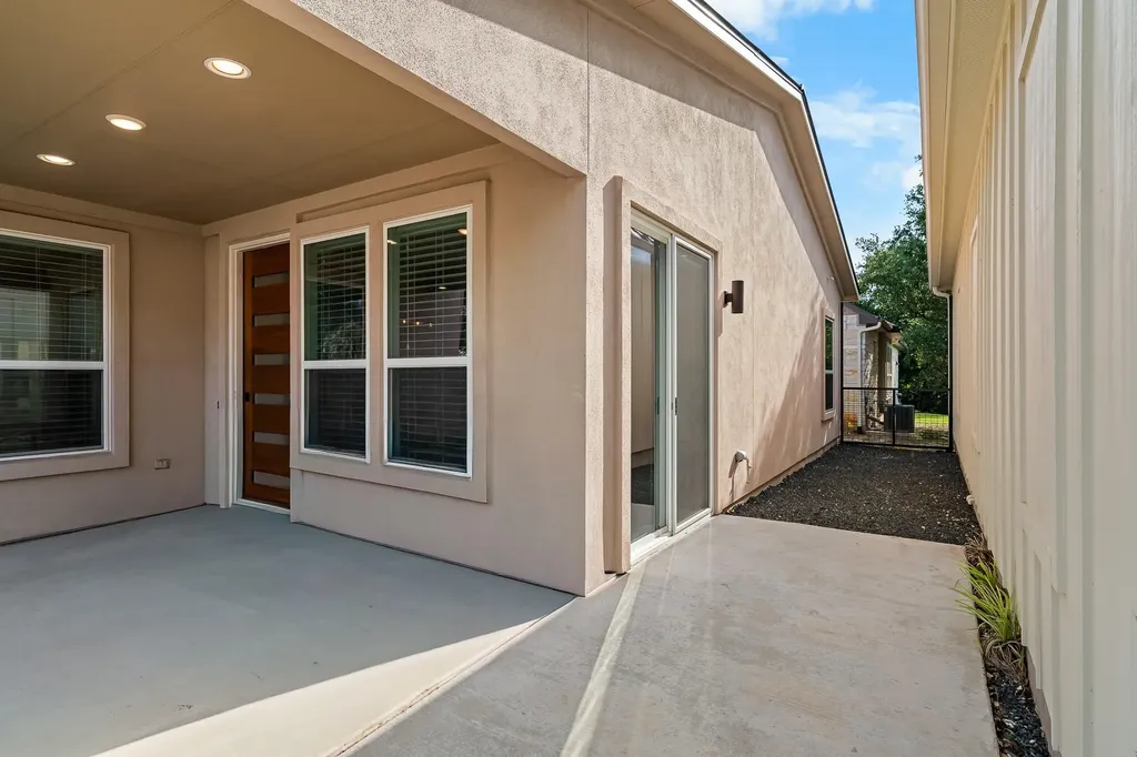 109 Francesco Lane Dripping Springs TX 78620