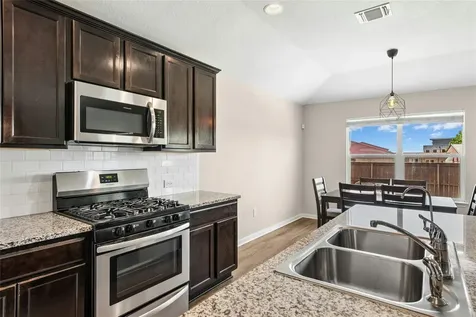 1010 Pembroke Court Hutto TX 78634