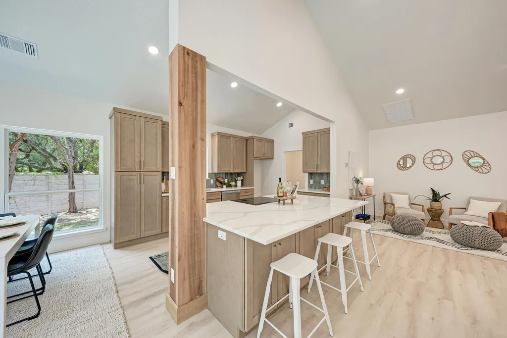 1110 Mayan Way Austin TX 78733