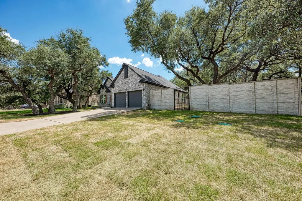 1110 Mayan Way Austin TX 78733