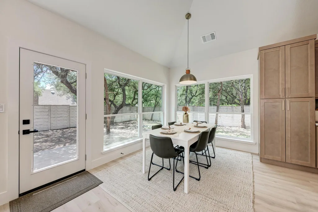 1110 Mayan Way Austin TX 78733