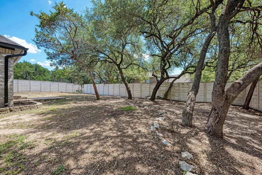 1110 Mayan Way Austin TX 78733