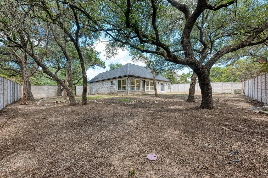 1110 Mayan Way Austin TX 78733