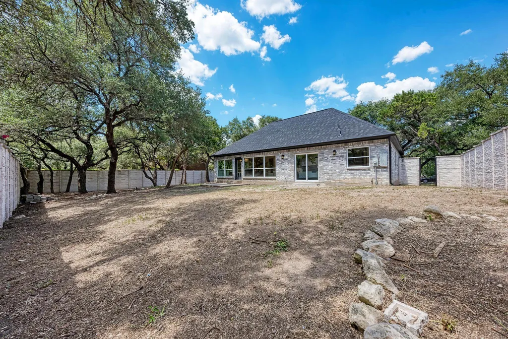 1110 Mayan Way Austin TX 78733