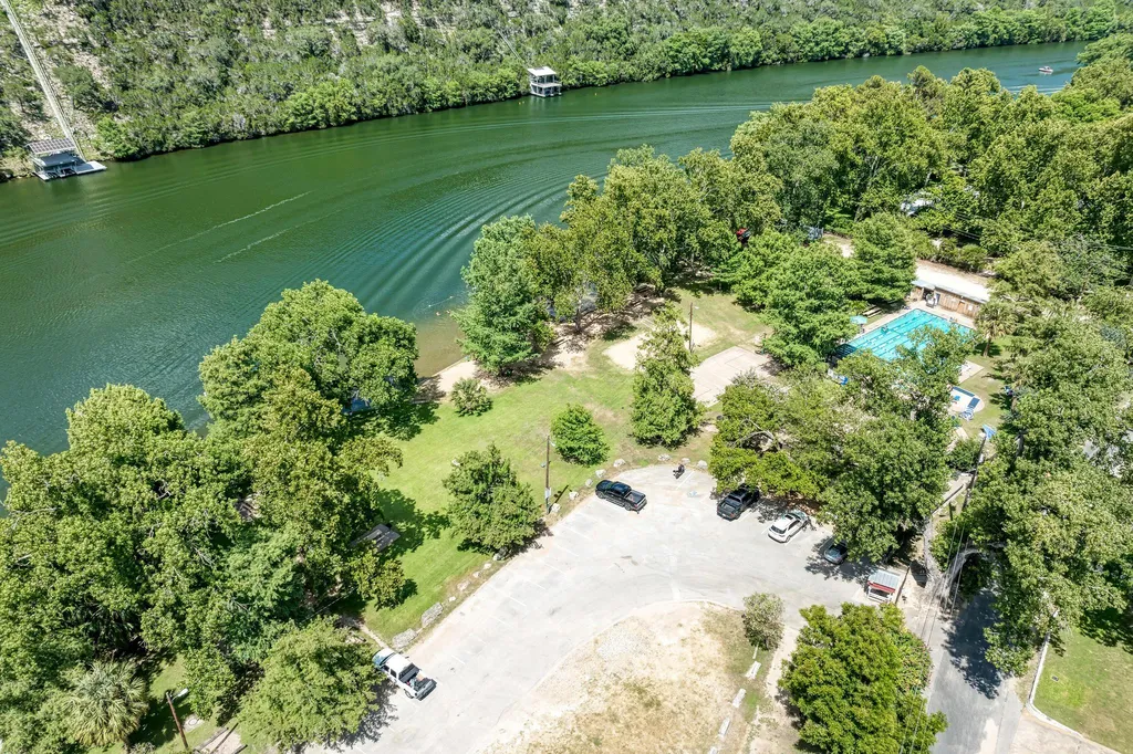 1110 Mayan Way Austin TX 78733