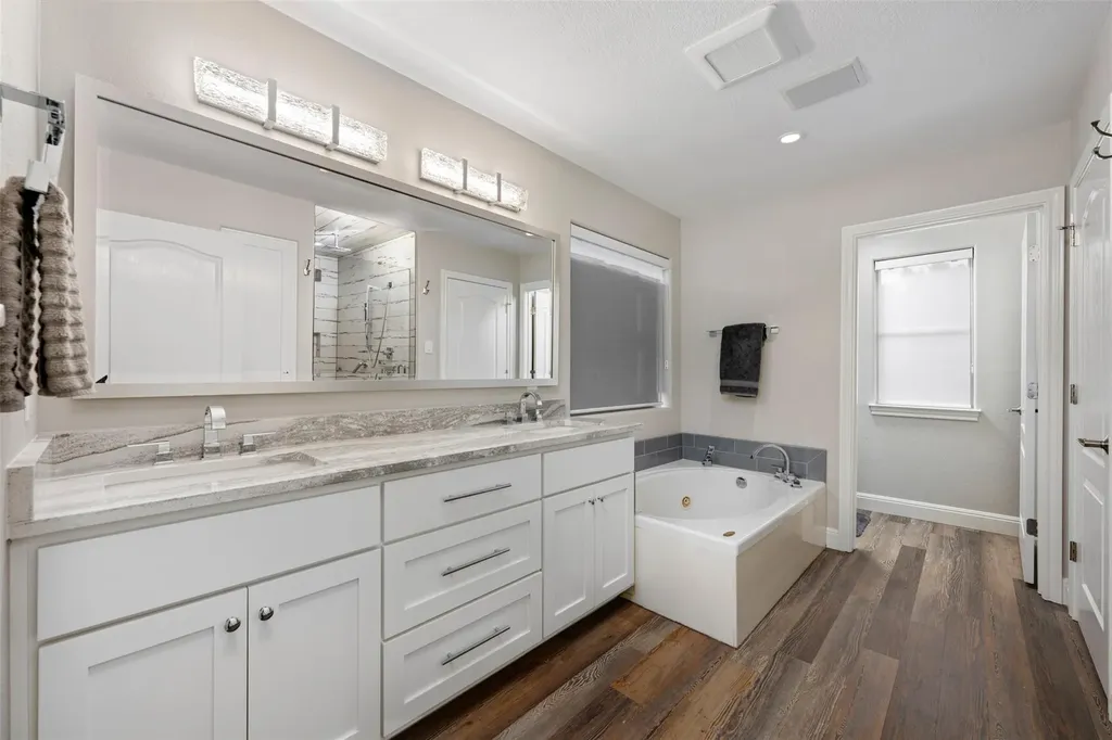 18944 Peckham Drive Lago Vista TX 78645