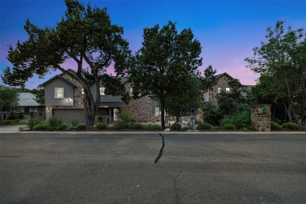 18944 Peckham Drive Lago Vista TX 78645