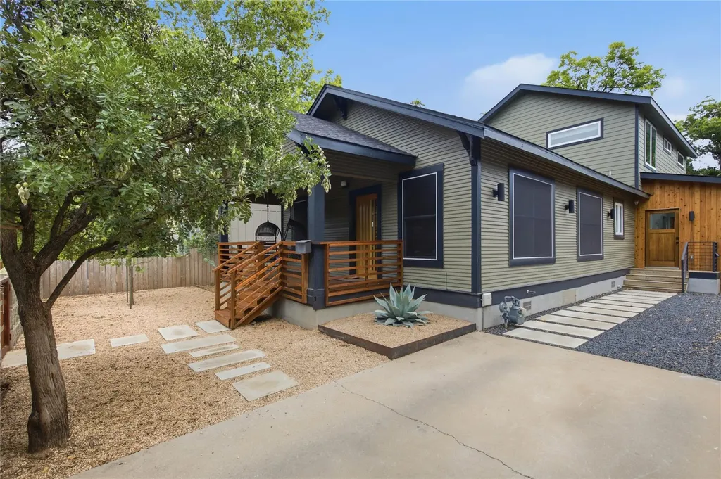 2007 E 2nd Street Austin TX 78702