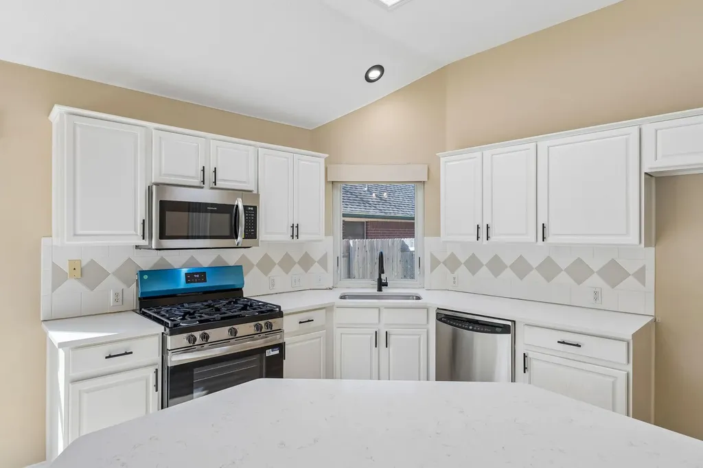 8414 Ironweed Run Round Rock TX 78681