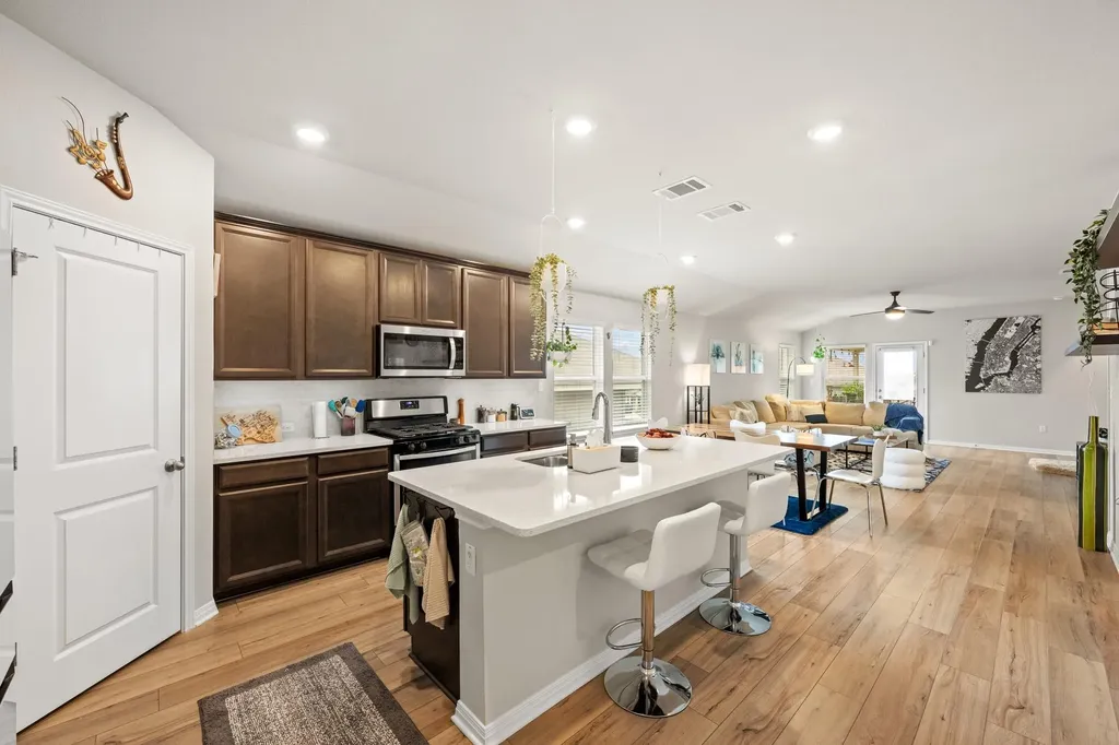 6509 Rounded Pebble Lane Buda TX 78610