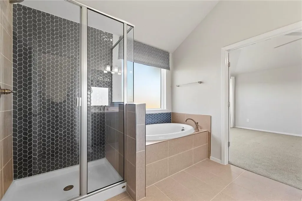 102 Crooked Trail Bastrop TX 78602