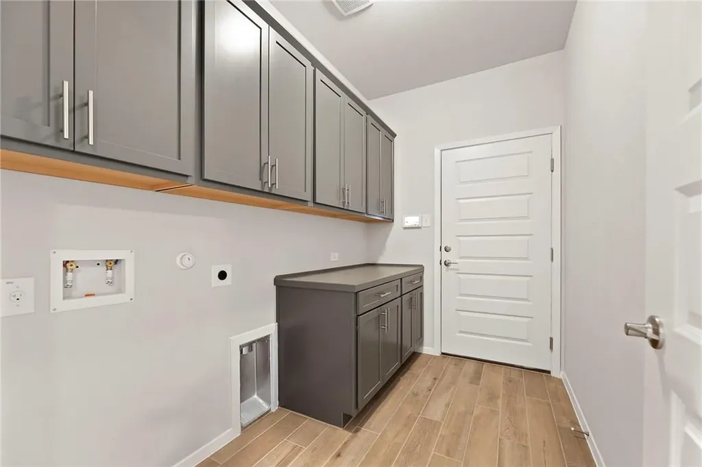 102 Crooked Trail Bastrop TX 78602