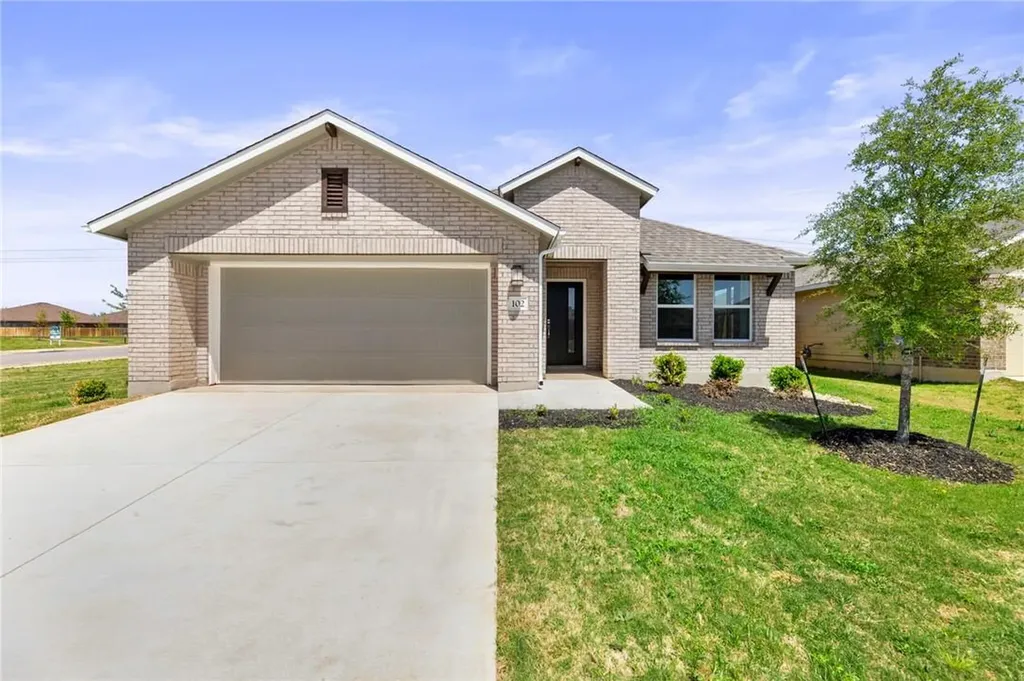 102 Crooked Trail Bastrop TX 78602