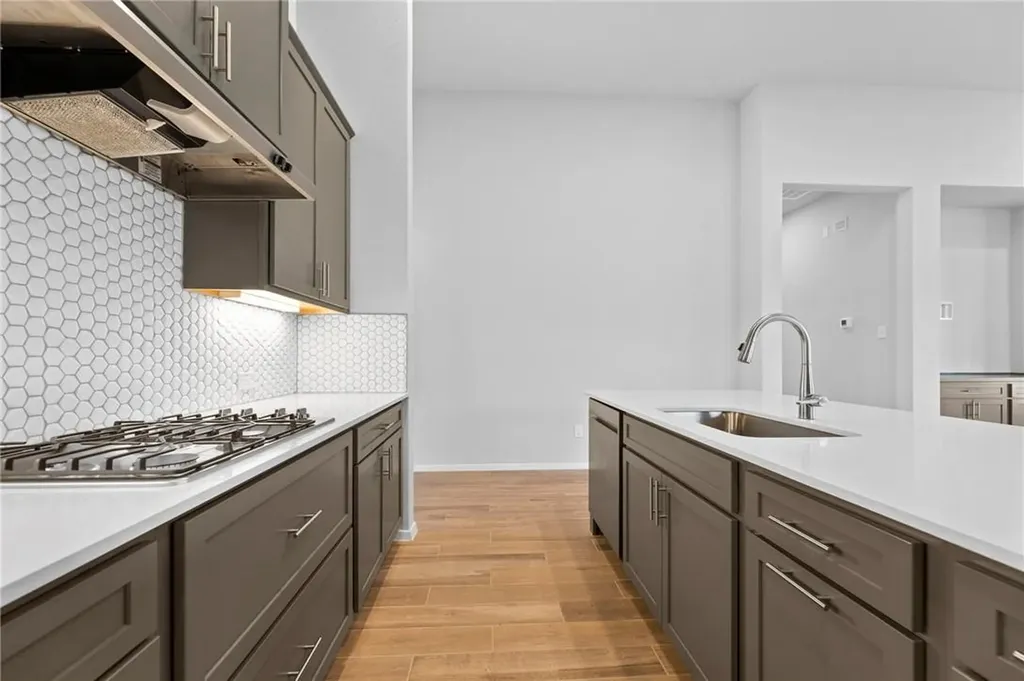 102 Crooked Trail Bastrop TX 78602