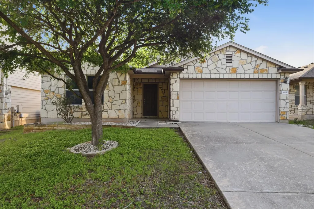 448 Nottingham Loop Kyle TX 78640