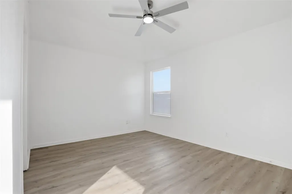 448 Nottingham Loop Kyle TX 78640