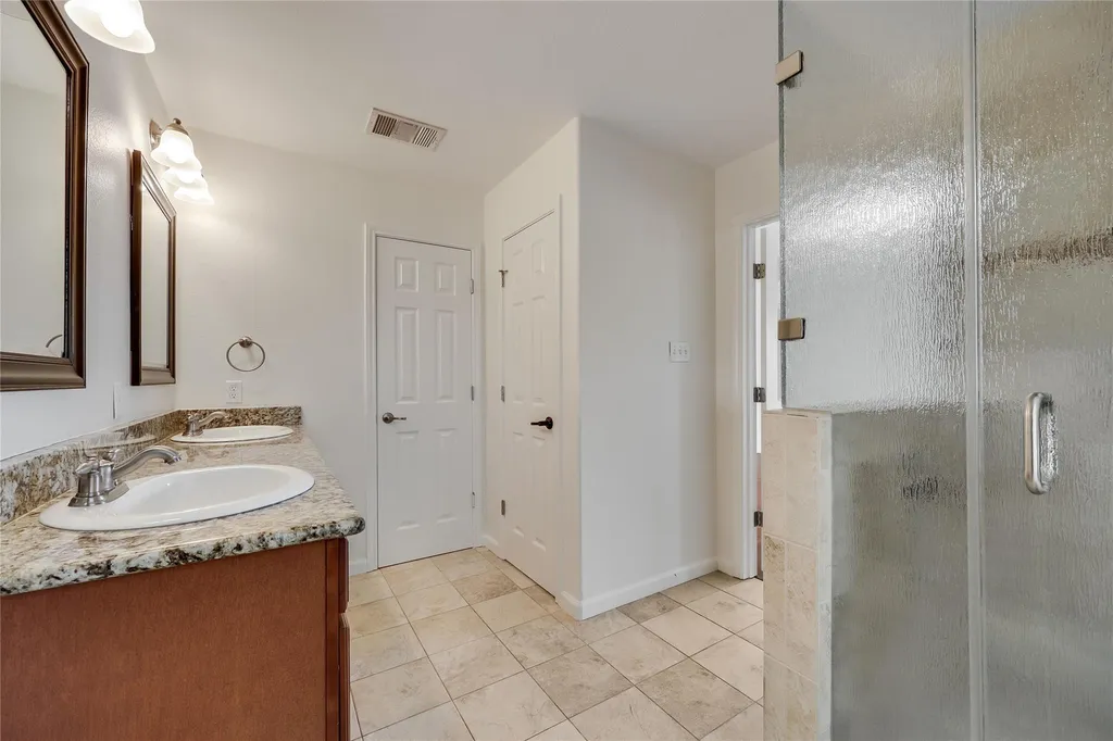 100 Barn Owl Loop Leander TX 78641