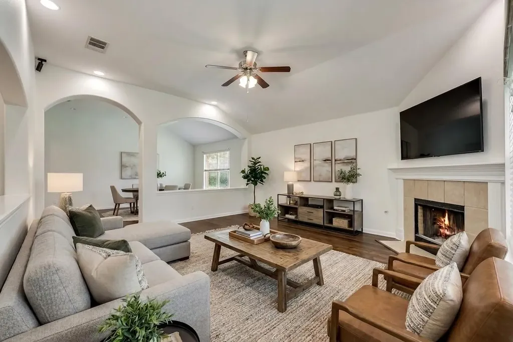 100 Barn Owl Loop Leander TX 78641