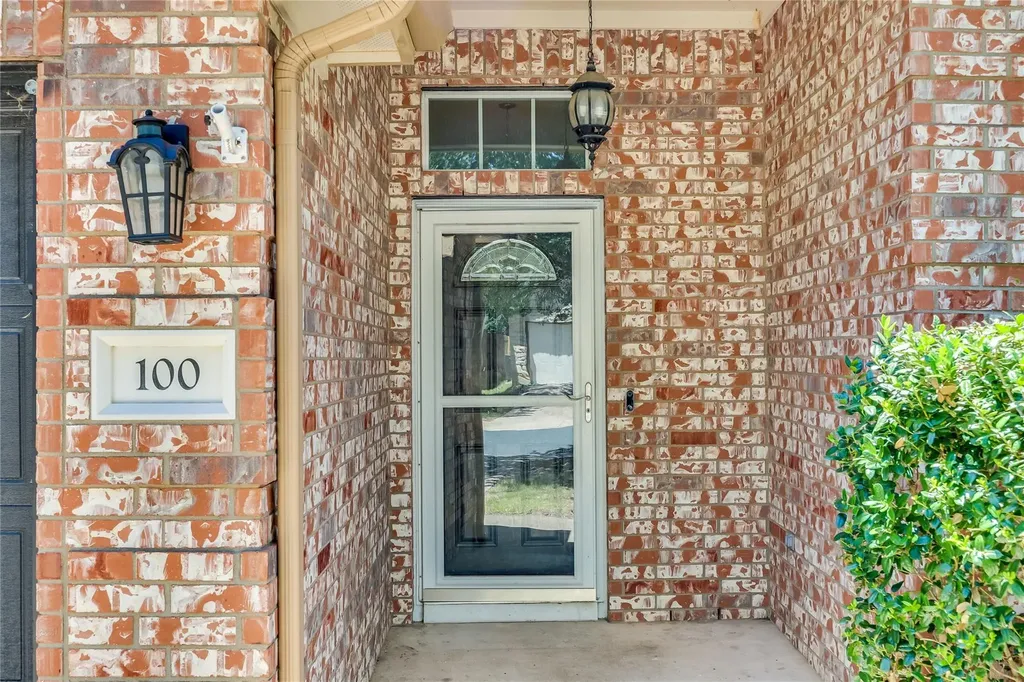 100 Barn Owl Loop Leander TX 78641