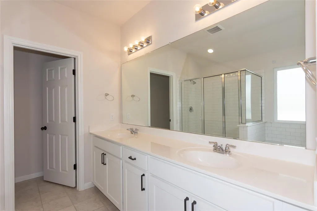 2500 Roosevelt Road Leander TX 78641