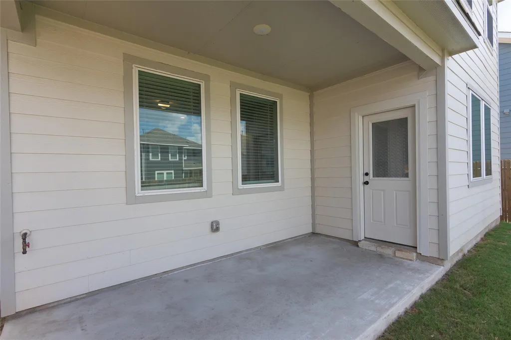2500 Roosevelt Road Leander TX 78641