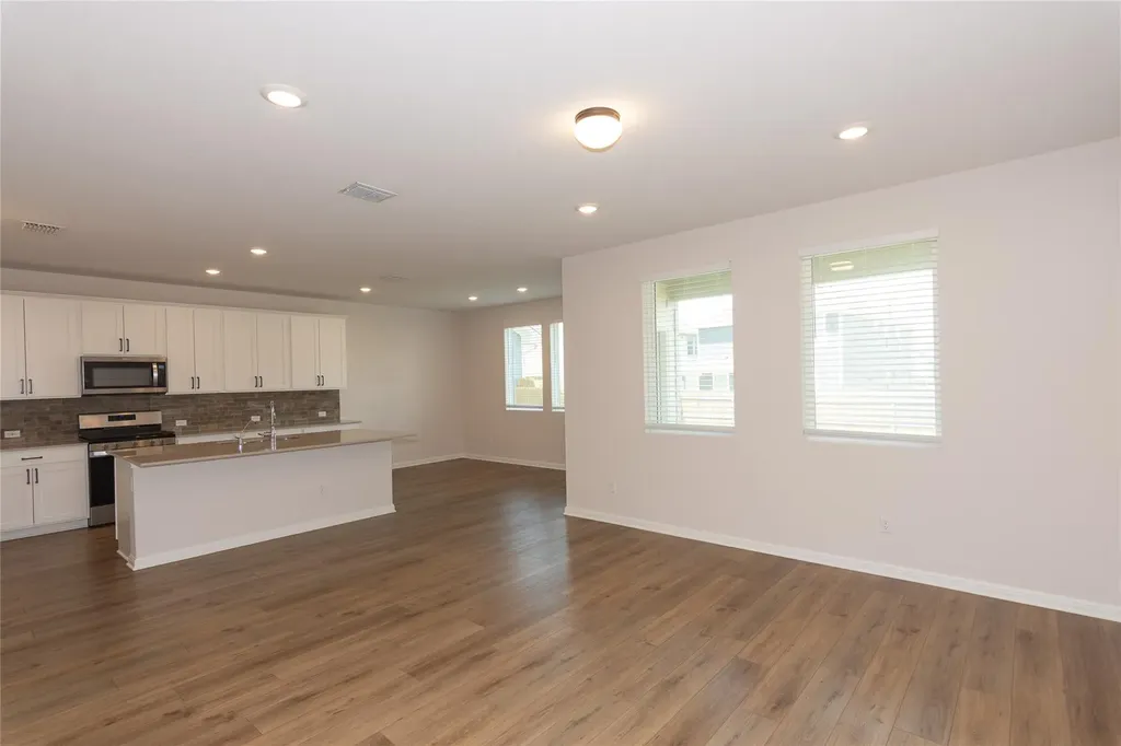 2500 Roosevelt Road Leander TX 78641