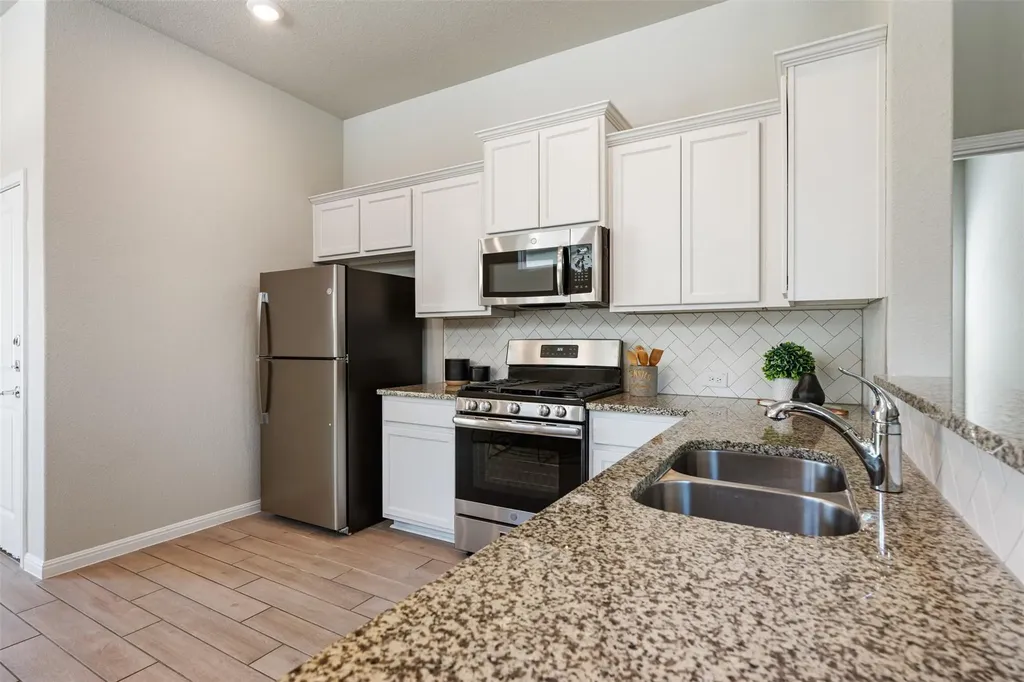 2800 Joe Dimaggio Boulevard Round Rock TX 78665
