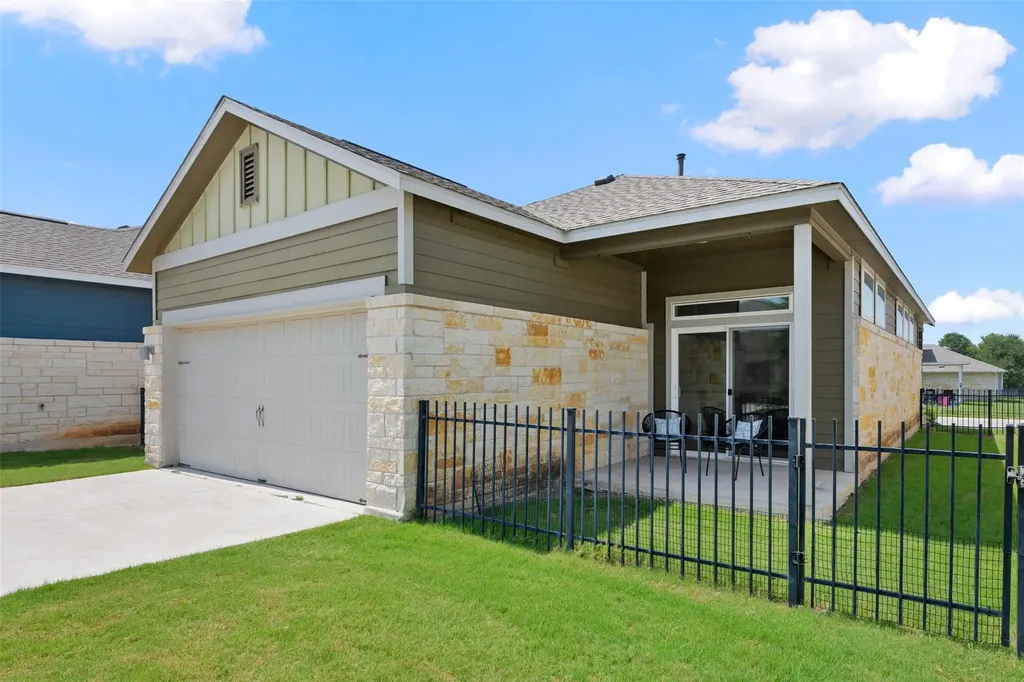 2800 Joe Dimaggio Boulevard Round Rock TX 78665