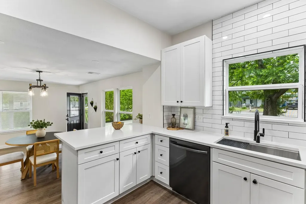 1909 S Pine Street Georgetown TX 78626