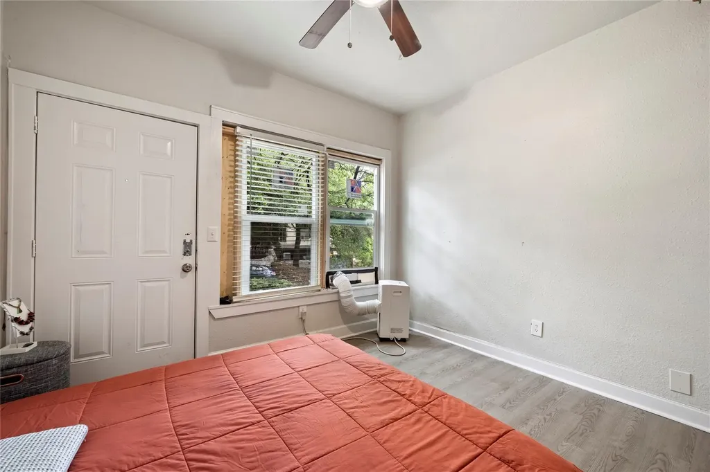 201 W 31st Street Austin TX 78705