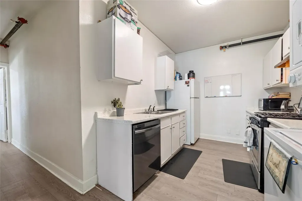 201 W 31st Street Austin TX 78705